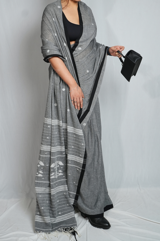 Polka Dots Monochrome Bengal Handloom Cotton Saree