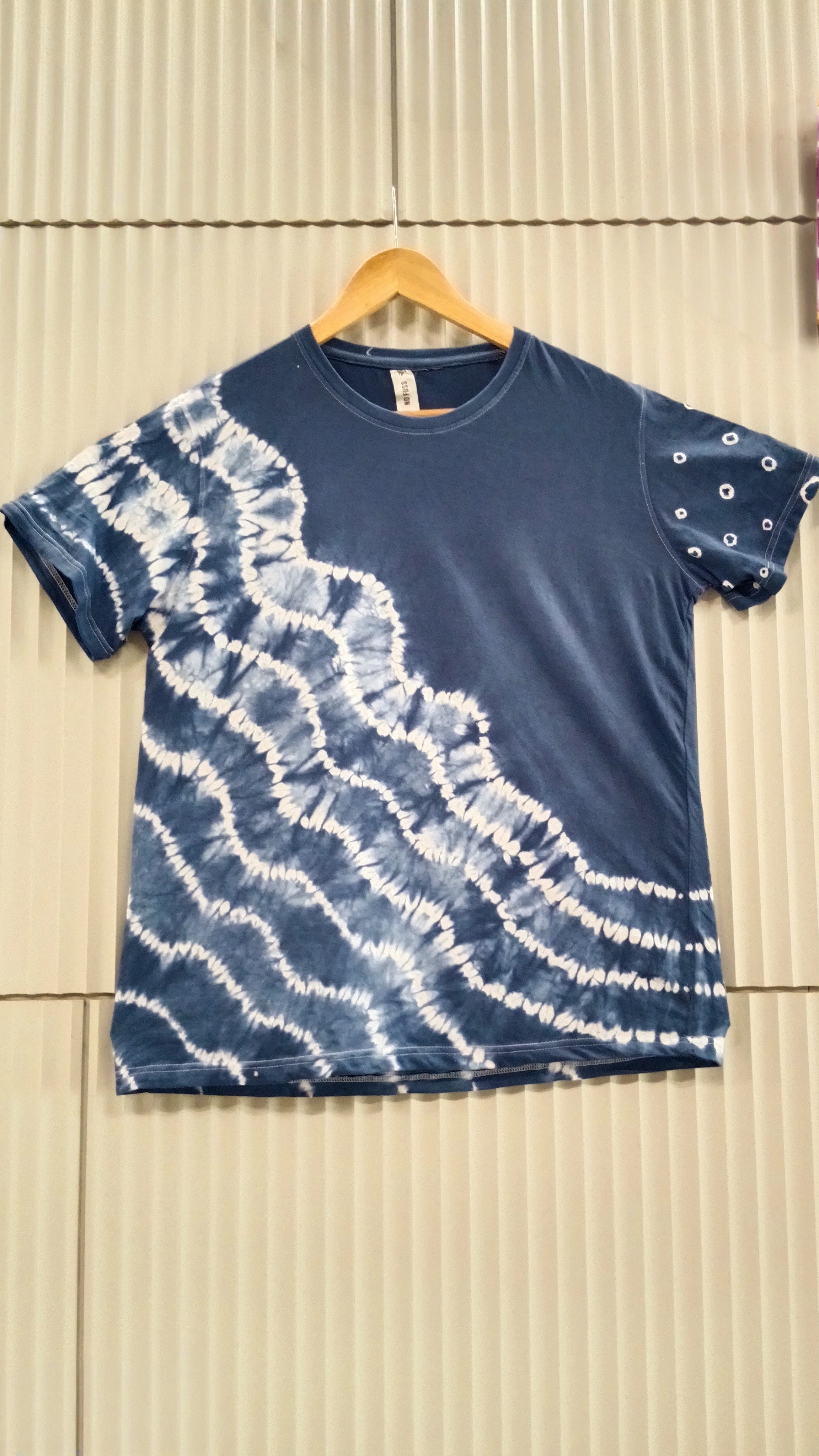 Indigo Rann Handcrafted Bandhani Tie-Dye Cotton T-shirt