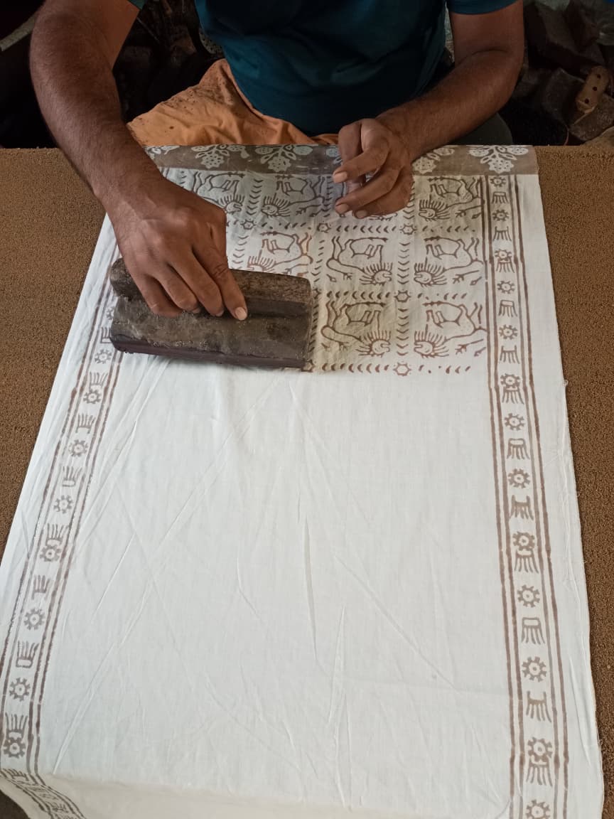 Moonlight Elephant Batik Craft Meets Wilderness Hand-Blocked Cotton Stole